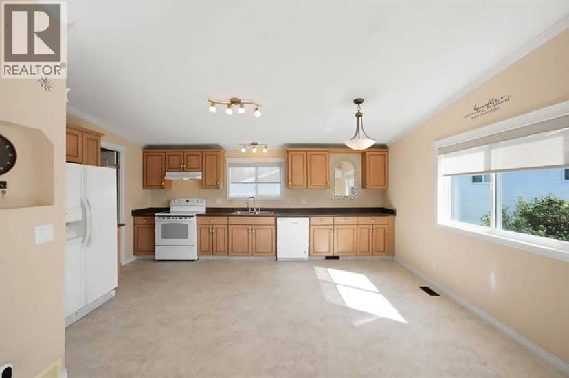 4591 Eastview Crescent, Rimbey, photo 8