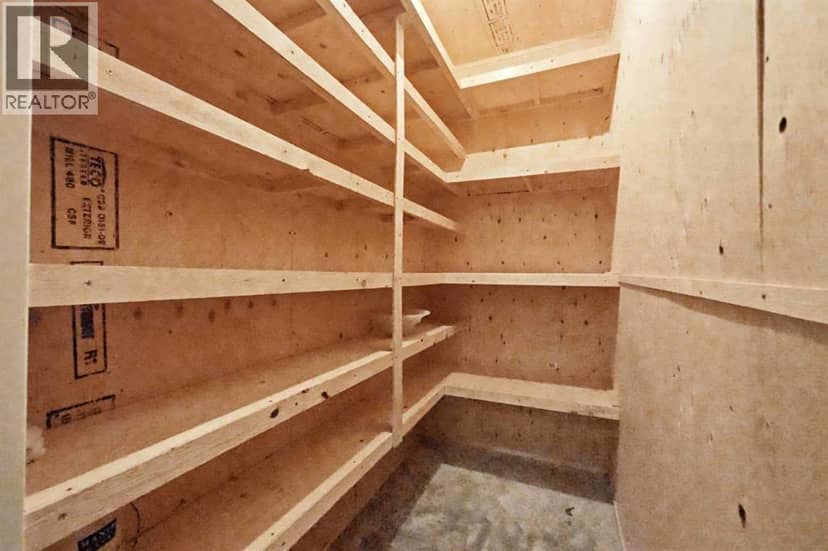 4591 Eastview Crescent — photo 25 of 38