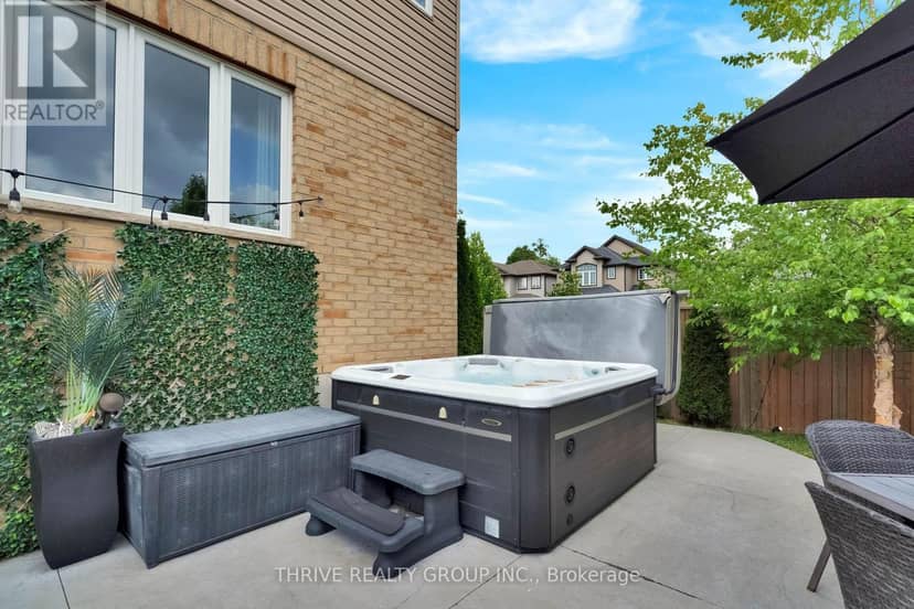 1903 Jubilee Crescent — photo 28 of 40