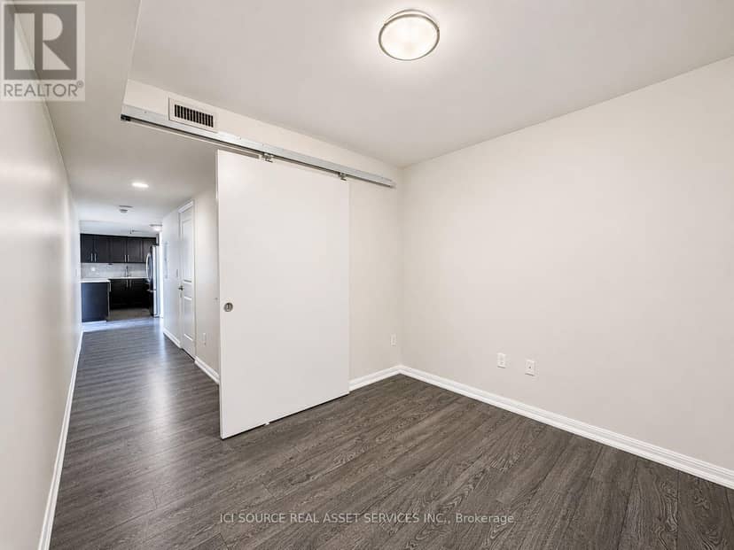 725 - 85 East Liberty Street — photo 8 of 17