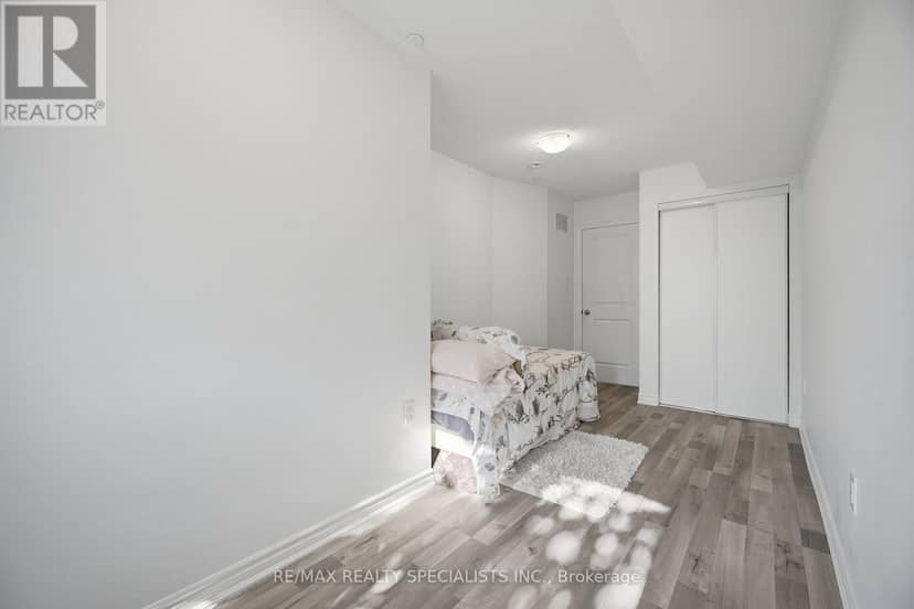 7 - 2232 Bromsgrove Road — photo 16 of 40