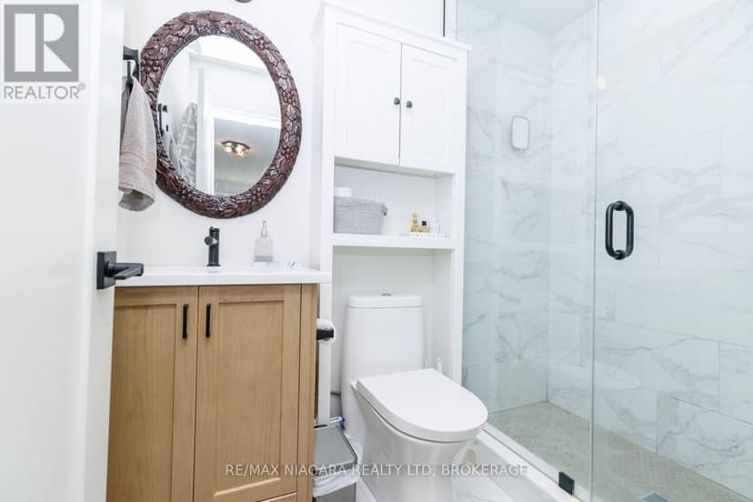 3603 Canfield Crescent — photo 33 of 40