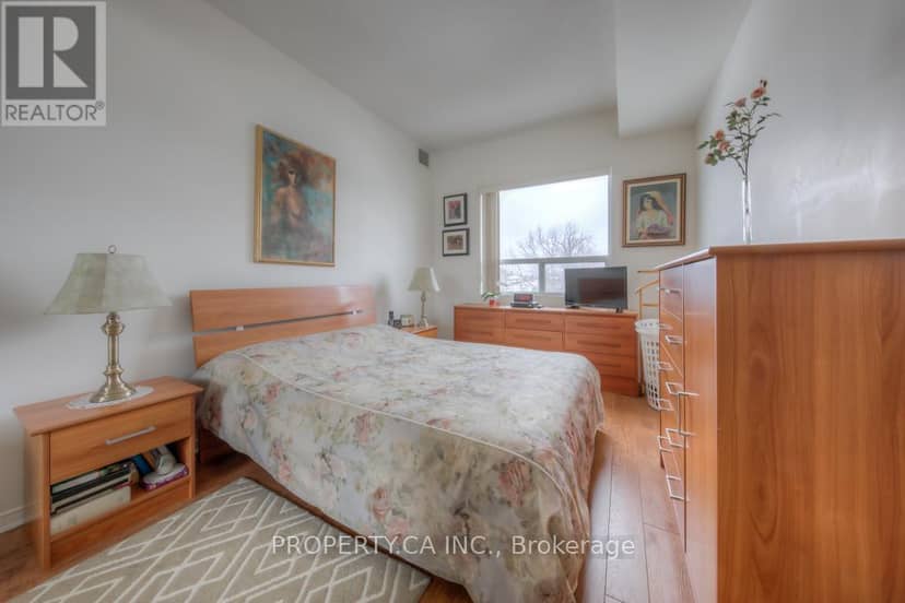 301 - 778 Sheppard Avenue W — photo 12 of 17