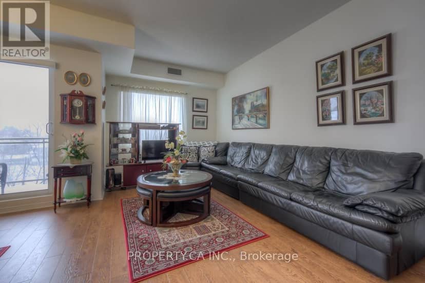 301 - 778 Sheppard Avenue W — photo 3 of 17