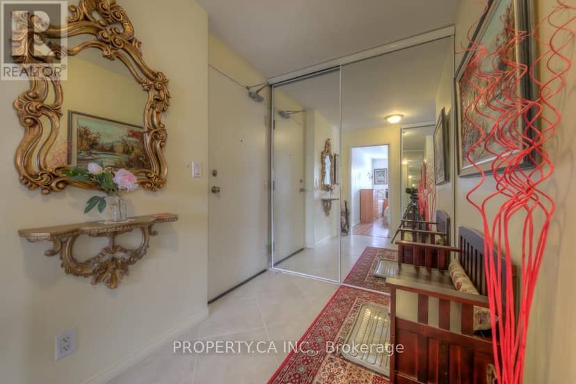 301 - 778 Sheppard Avenue W — photo 5 of 17