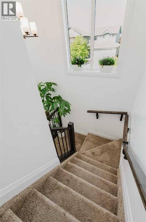 8013 112B Street — photo 14 of 32