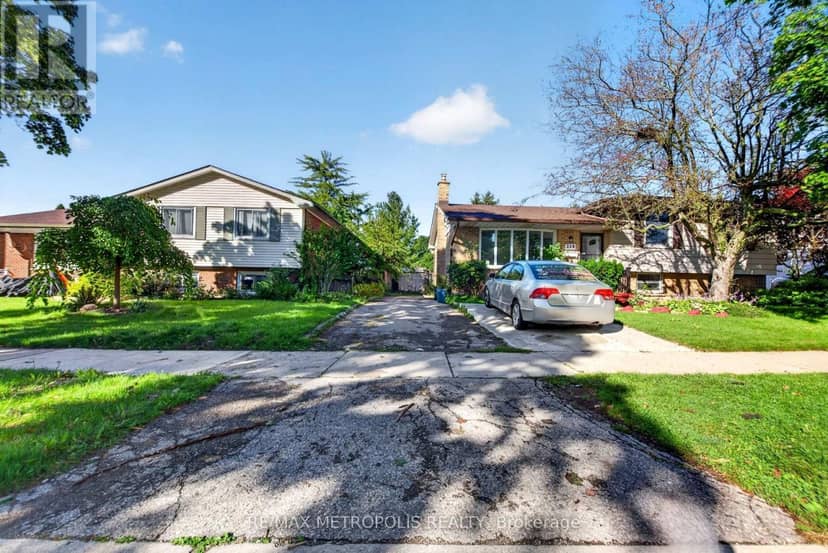 338 Millbank Drive, London South, photo 5