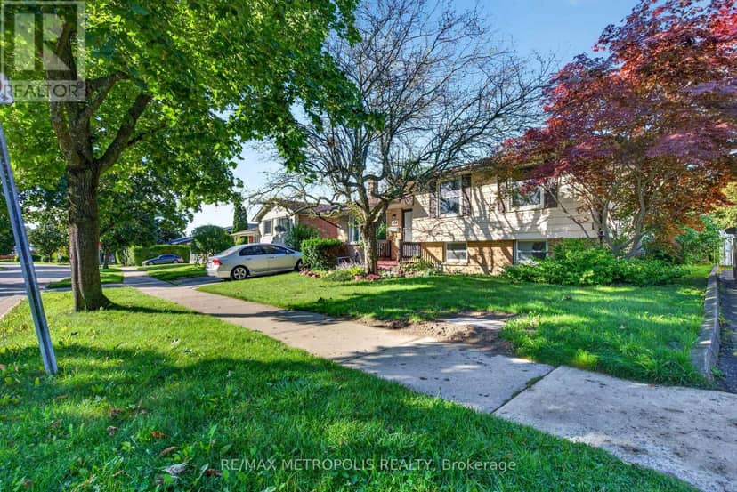 338 Millbank Drive, London South, photo 6