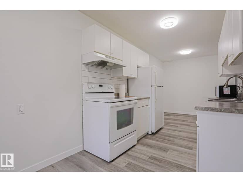 238 Primrose Gardens Gd NW, Edmonton, photo 3