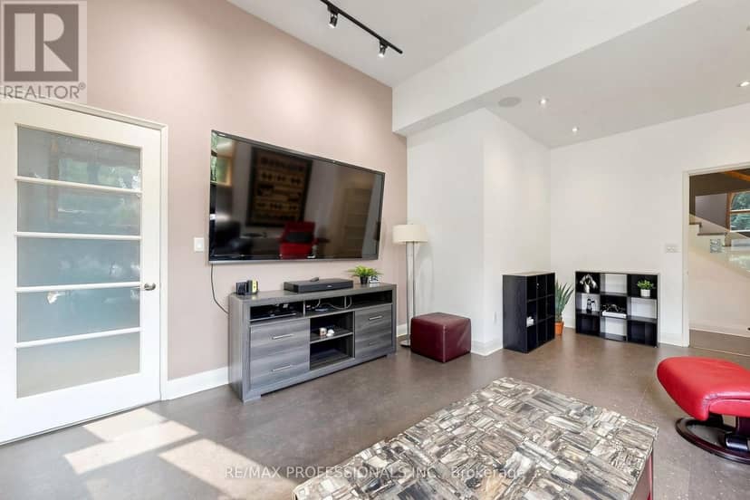 9 Annis Road — photo 17 of 40
