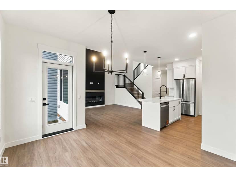 5852 Raven CR NW NW, Edmonton, photo 3