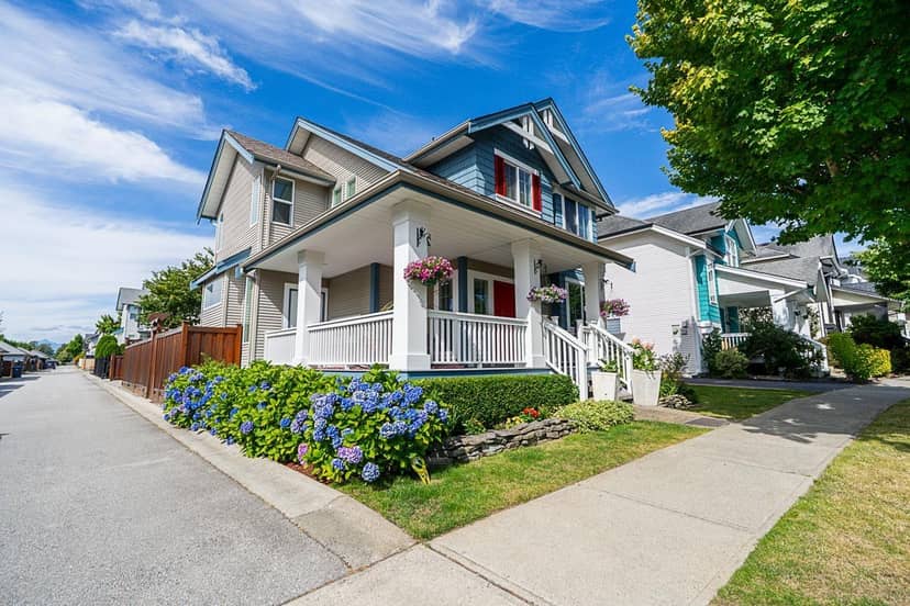 19029 68B AVENUE, Surrey, photo 2