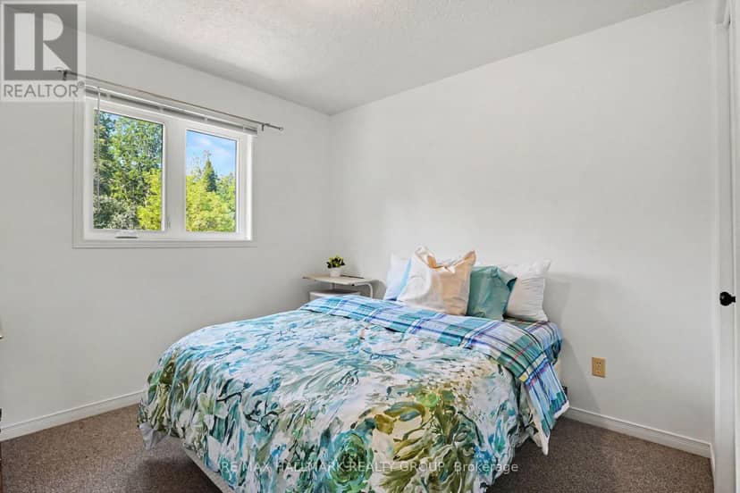 24 Garden Avenue — photo 19 of 31