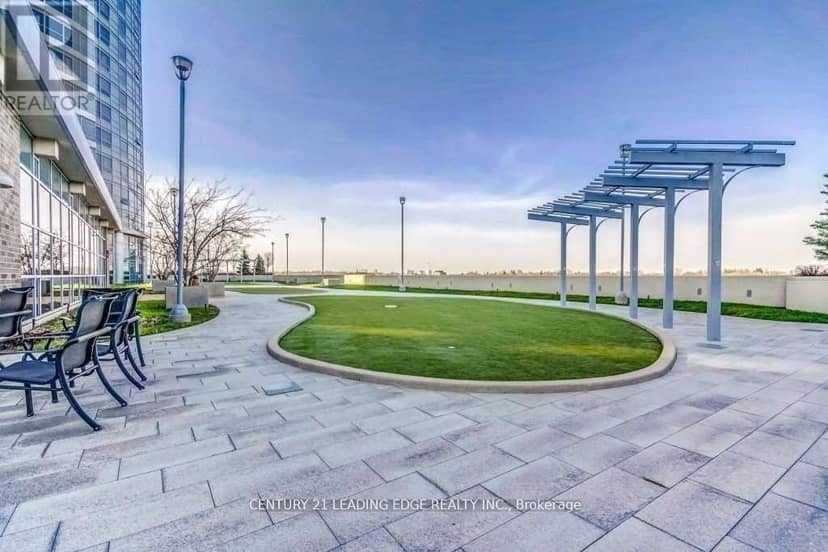2415 - 135 Village Green Square — photo 24 of 24