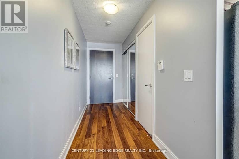 2415 - 135 Village Green Square — photo 6 of 24