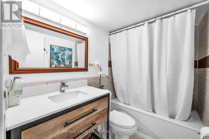 1402 - 44 Falby Court, Ajax, photo 7