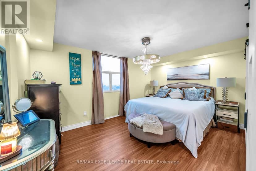 1402 - 44 Falby Court, Ajax, photo 8