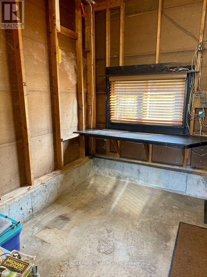 670 Van Buren Street — photo 25 of 40