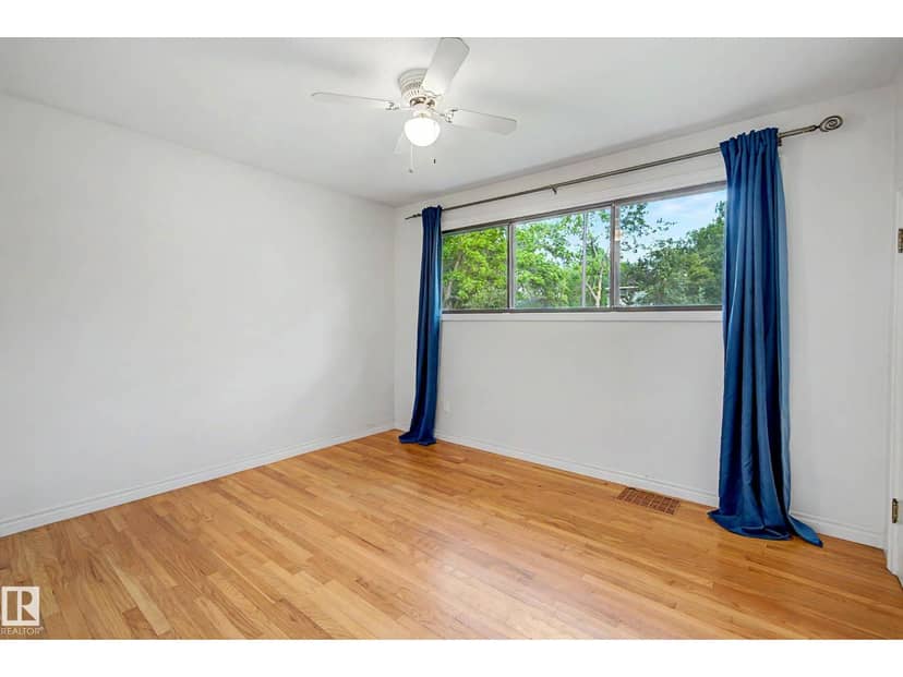 10830 138 ST NW — photo 18 of 40
