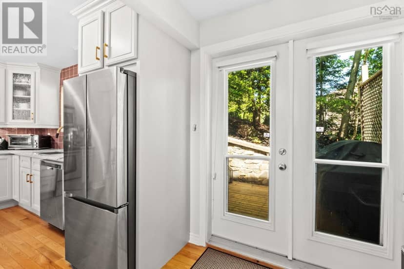 270 Spinnaker Drive — photo 15 of 37