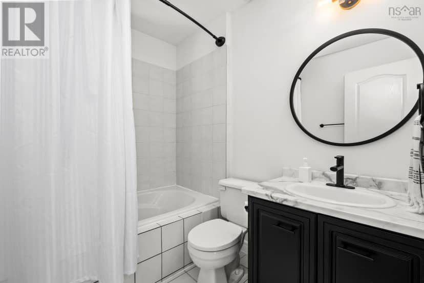 270 Spinnaker Drive — photo 25 of 37