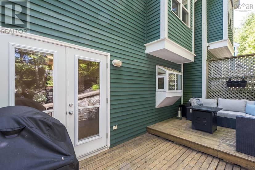 270 Spinnaker Drive — photo 31 of 37