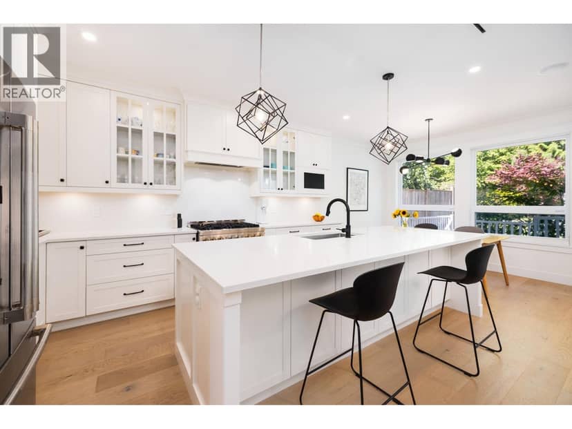 1750 DEMPSEY ROAD, North Vancouver, photo 3