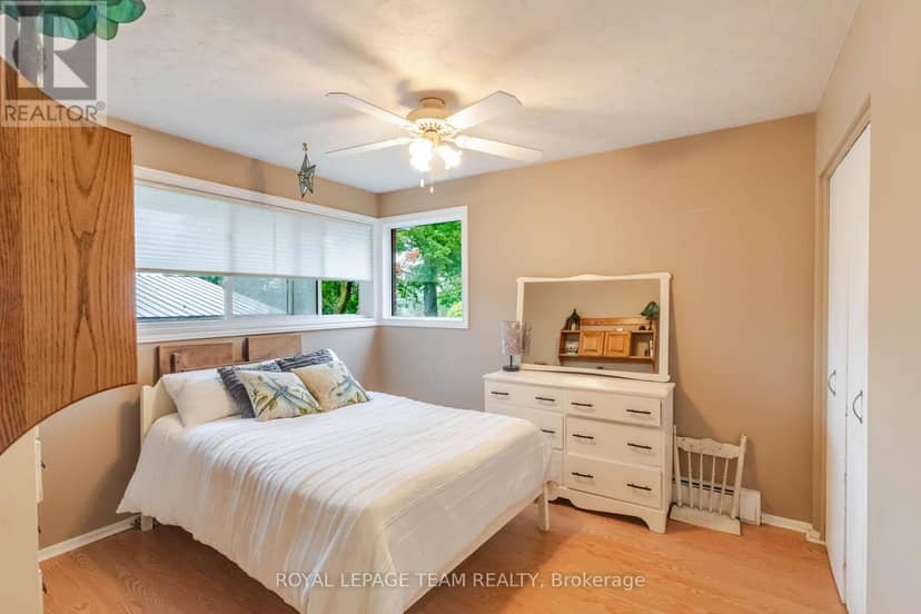107 Peacock Crescent — photo 20 of 40