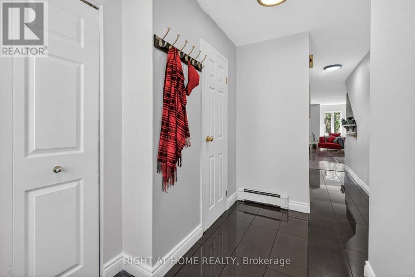 43 Crispin Private — photo 4 of 40