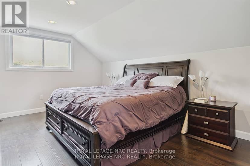 5240 Marcel Crescent — photo 24 of 40