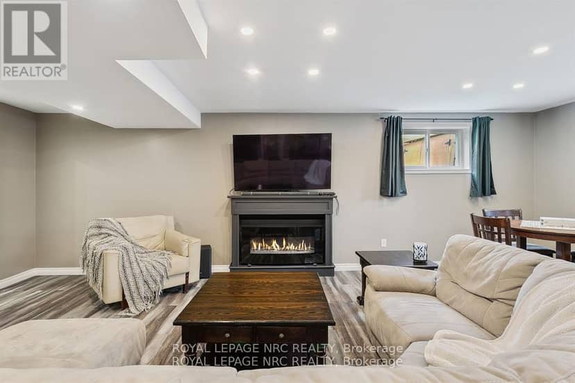 5240 Marcel Crescent — photo 36 of 40