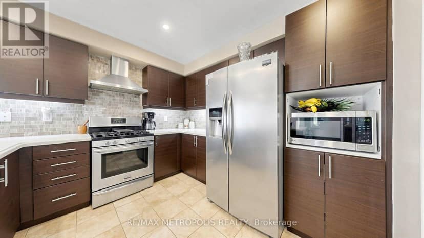 762 McCue Drive — photo 9 of 40