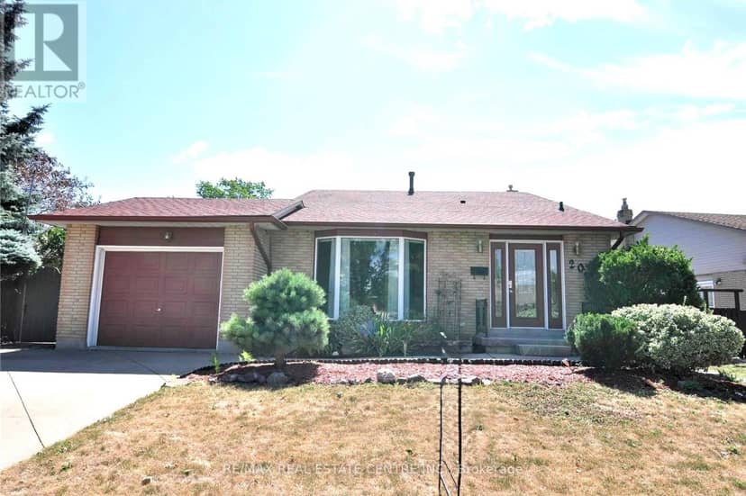 20 Ainsworth Street — photo 1 of 31
