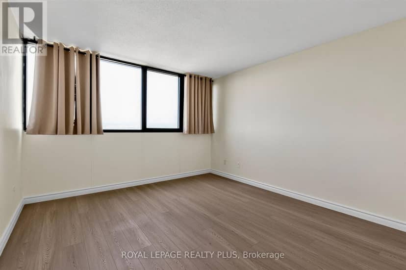 1608 - 1333 Bloor Street — photo 27 of 40