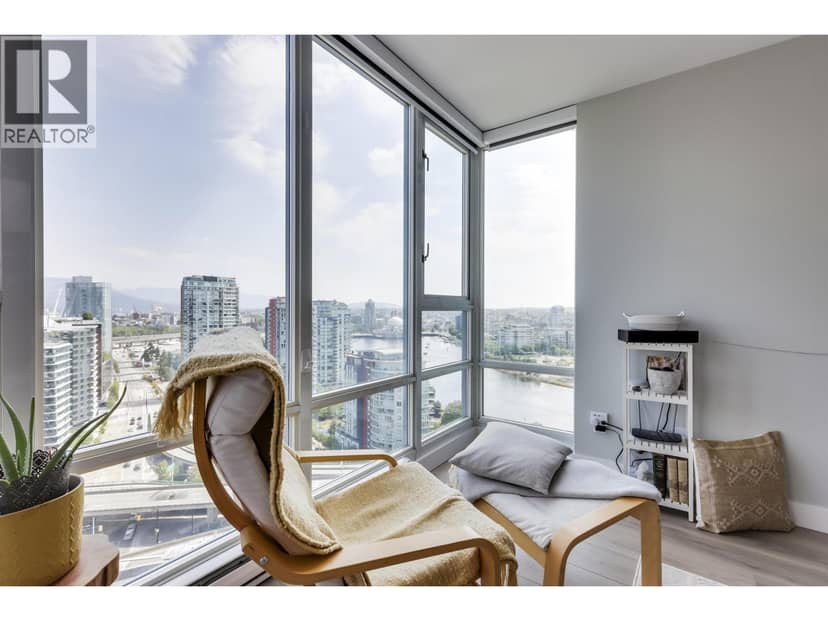 2802 1033 MARINASIDE CRESCENT, Vancouver, photo 4