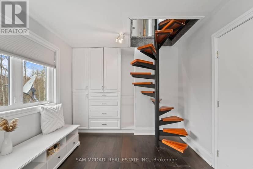 2814 Forks Of The Credit Road — photo 31 of 40