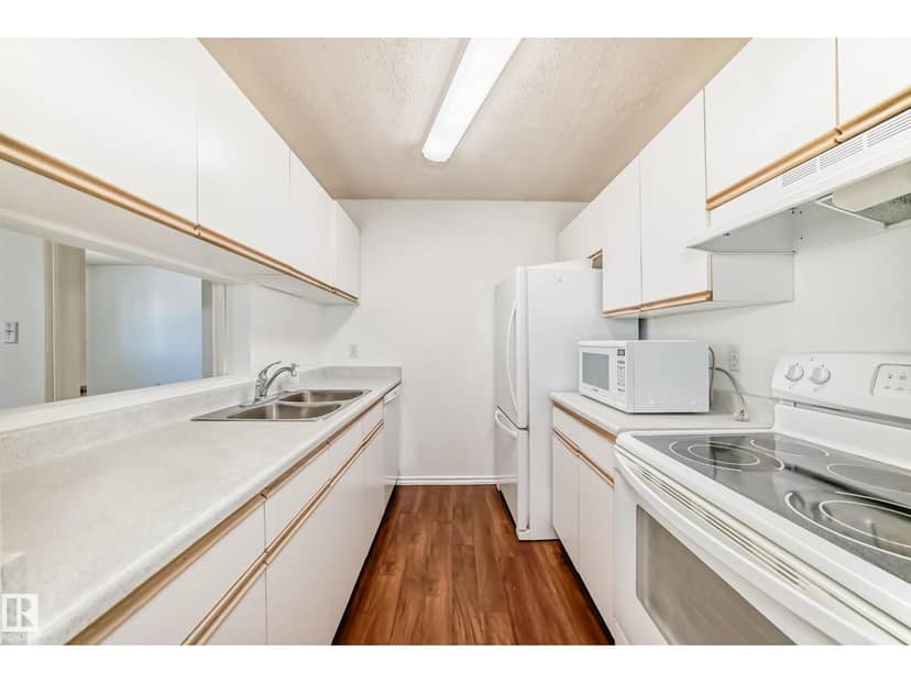 #320 9620 174 ST NW, Edmonton, photo 5