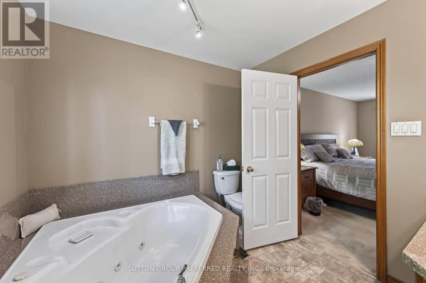 1035 Dearness Drive — photo 30 of 40