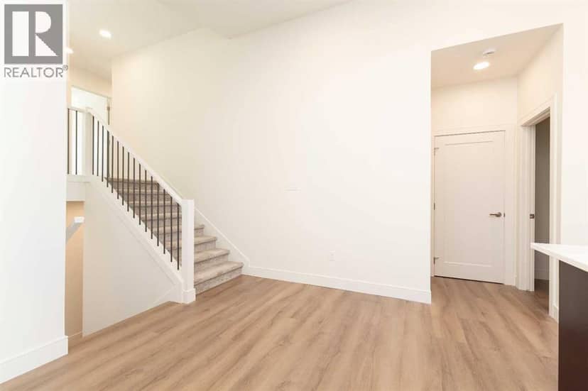 561 Malahat Green W — photo 12 of 37