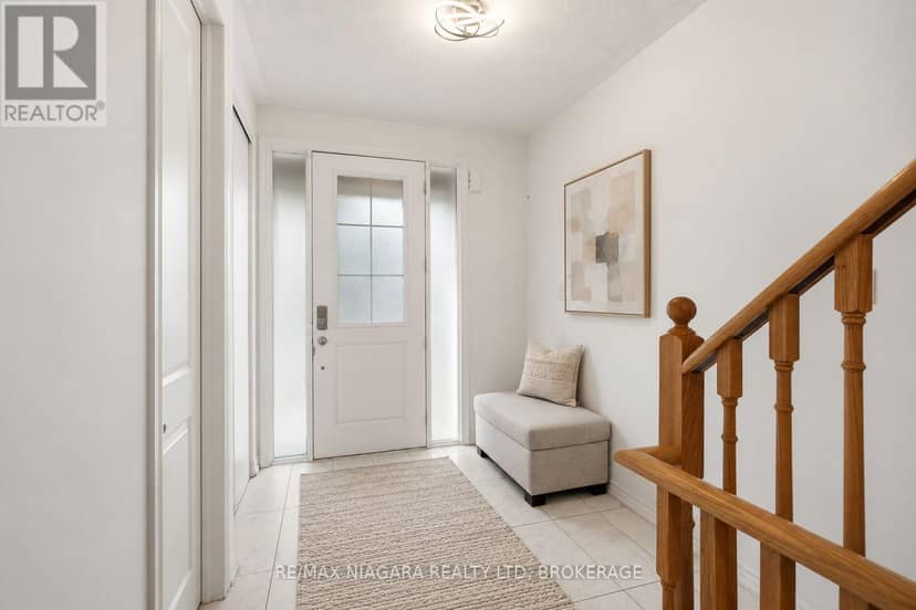 12 George Manor, Niagara-on-the-Lake, photo 4