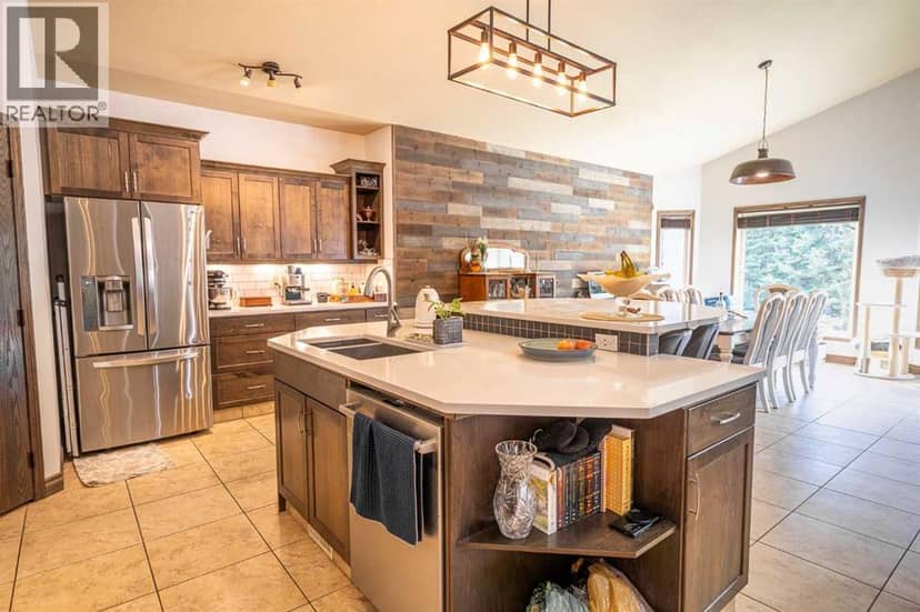 7402 61 Street, Rocky Mountain House, photo 6
