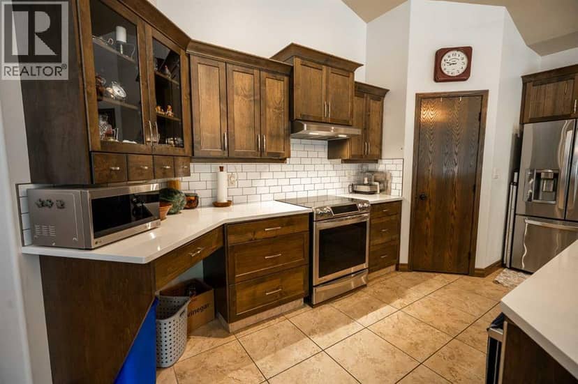 7402 61 Street, Rocky Mountain House, photo 8