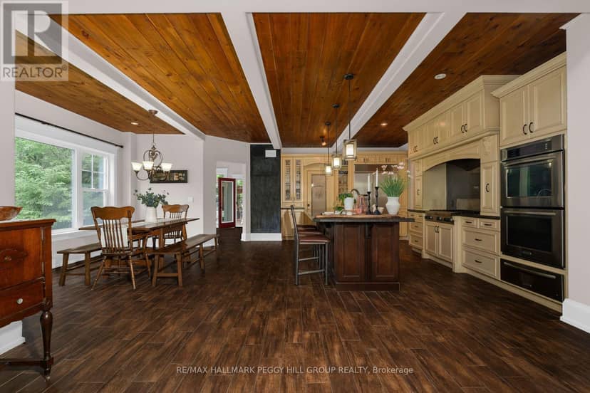 185 Skylark Road, Tiny, photo 6