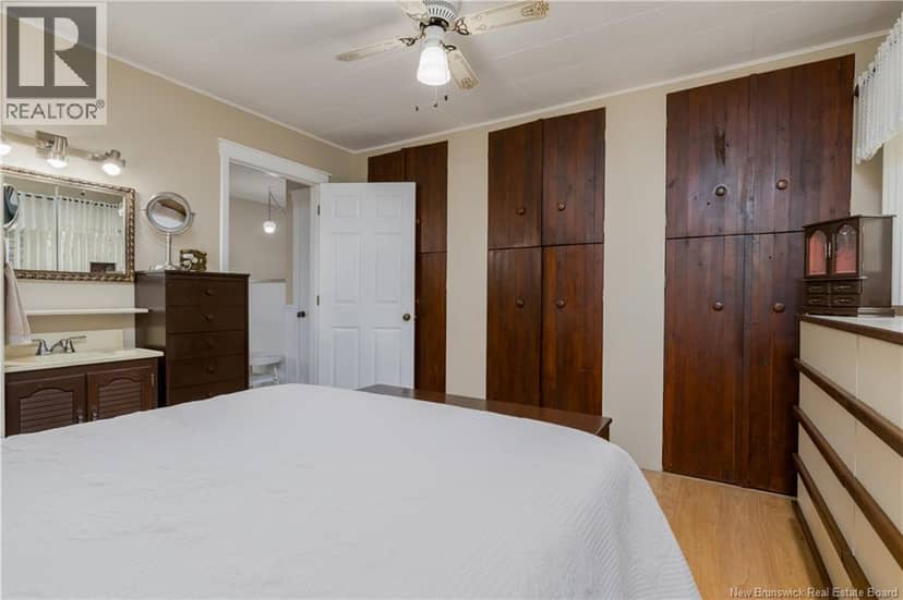 247 Main Street — photo 17 of 40