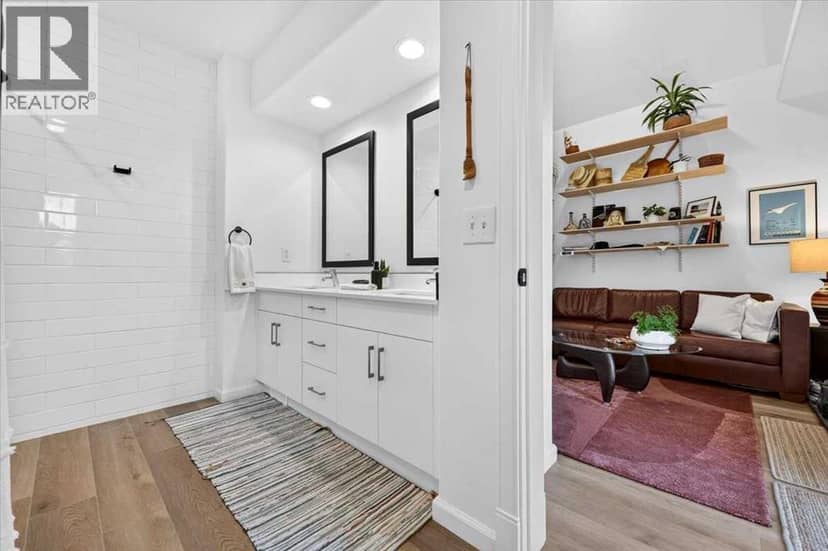 614 23 Avenue SW — photo 25 of 40