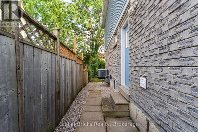 6190 Saltmarsh Court — photo 28 of 40