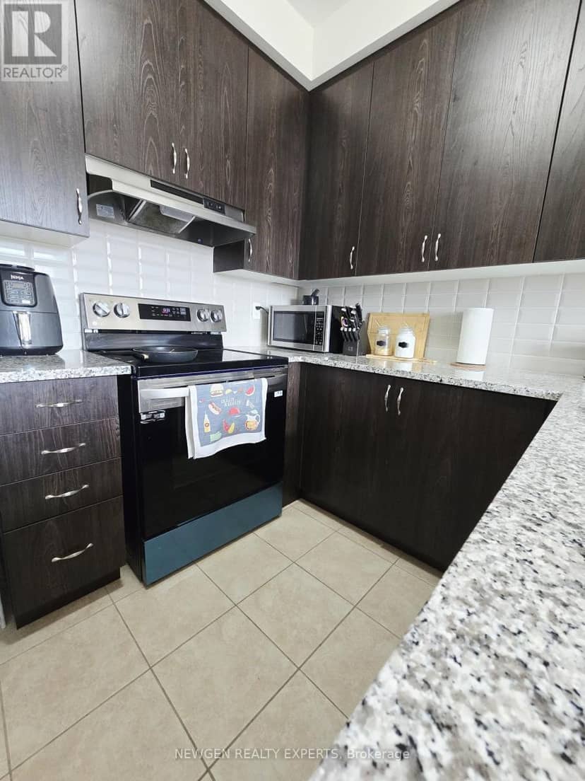 12 Cachia Lane — photo 4 of 9