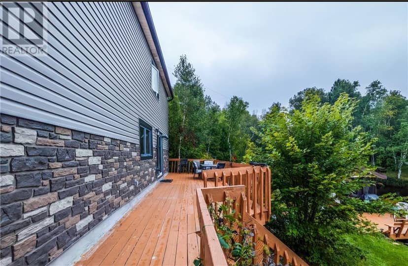 500 East Bay Road, Greater Sudbury, photo 5