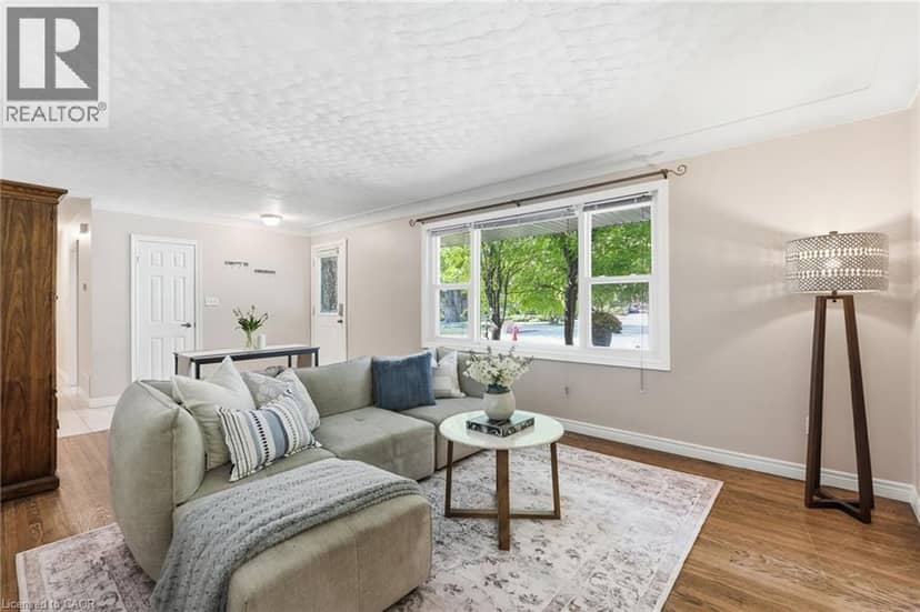 8 EMMING Court — photo 10 of 40