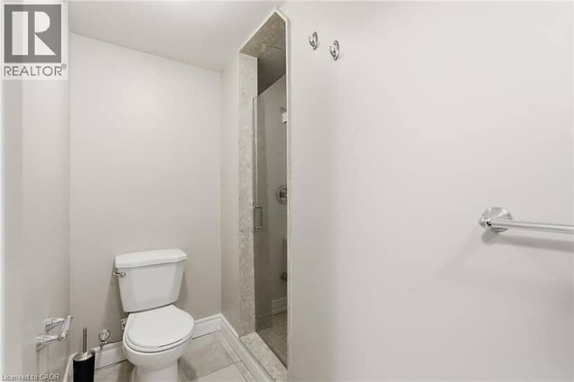 8 EMMING Court — photo 34 of 40